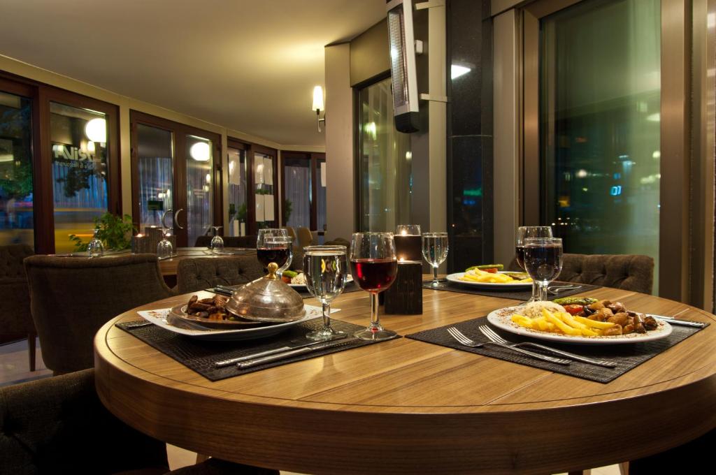 Riva Hotel Taksim - image 4