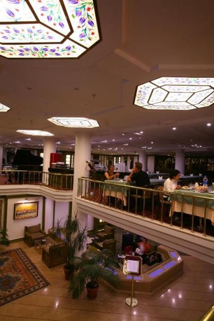 Istanbul Royal Hotel - image 10