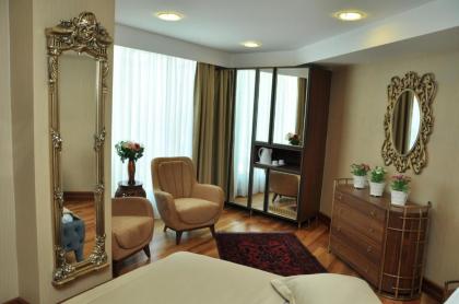 Zagreb Hotel - image 10