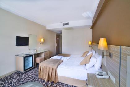 Grand Emin Hotel - image 9