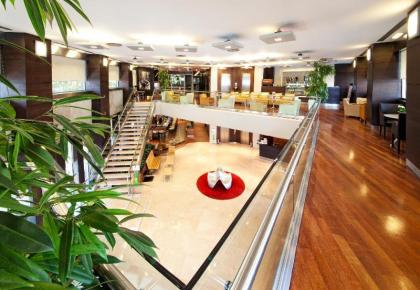 Point Hotel Taksim - image 20