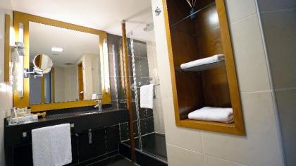 Point Hotel Taksim - image 6