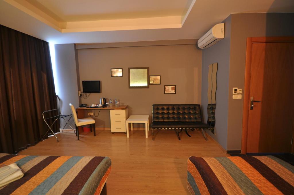 Retropera Hotel - image 5