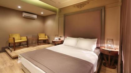 Taksim Premium Hotel - image 15