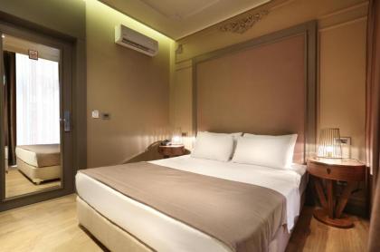 Taksim Premium Hotel - image 17