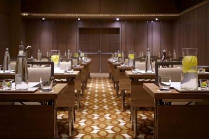 Renaissance by Marriott Istanbul Polat Bosphorus Hotel - image 17