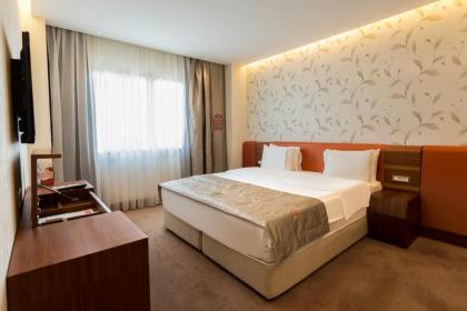 Ramada Hotel And Suites Istanbul Atakoy - image 3