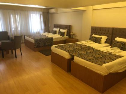 Aiza Suites - image 10