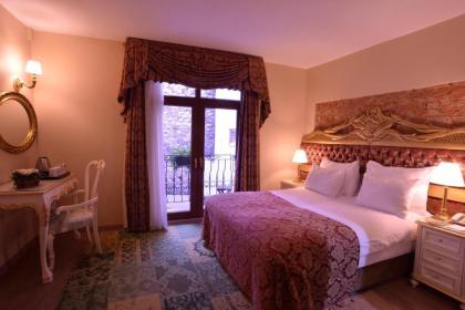 By Murat Royal Hotel Galata - image 4