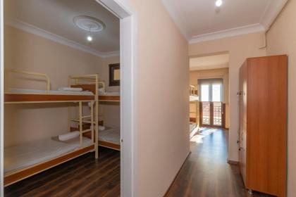 Taksim City Hostel - image 18