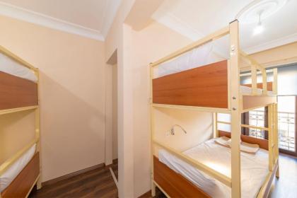 Taksim City Hostel - image 9