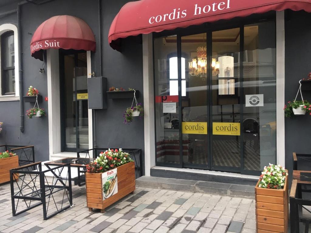 Cordis Hotel - image 6