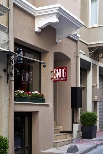 Snog Rooms & Suites - image 11