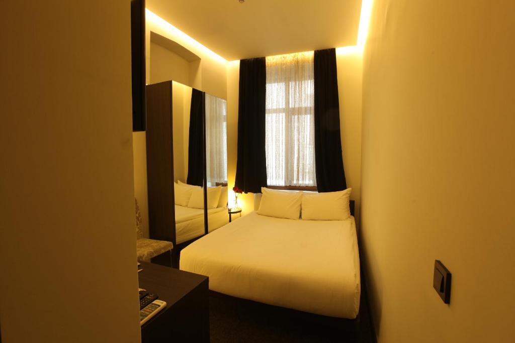 Taksim Terrace Hotel - image 4