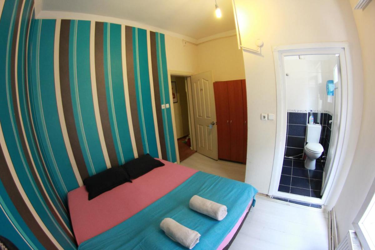 TAXİM HOSTEL - image 5