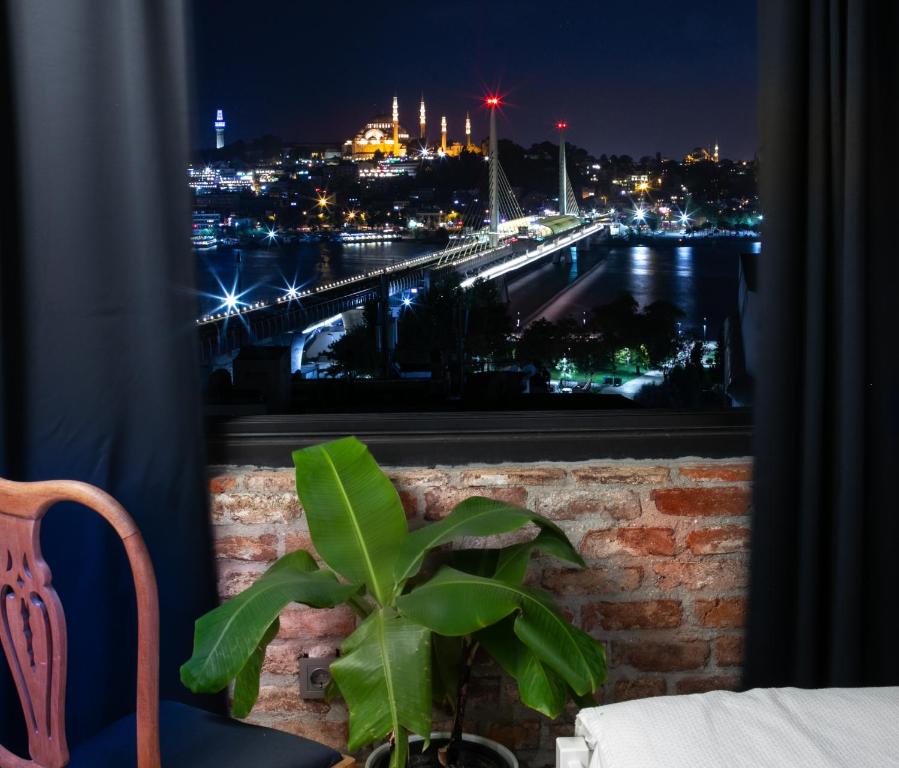 Hotel MOLA Galata - image 4