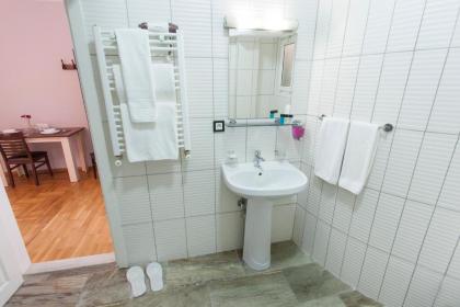 IQ Hotel Beyoglu - image 20