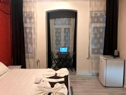 Taksim BrickTown Suite - image 16