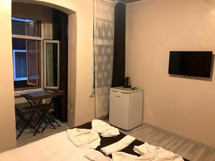 Taksim BrickTown Suite - image 17