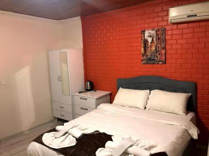 Taksim BrickTown Suite - image 19