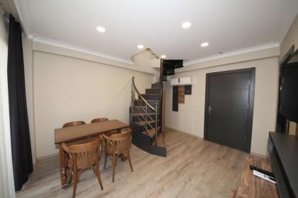 Corner Suite - image 6