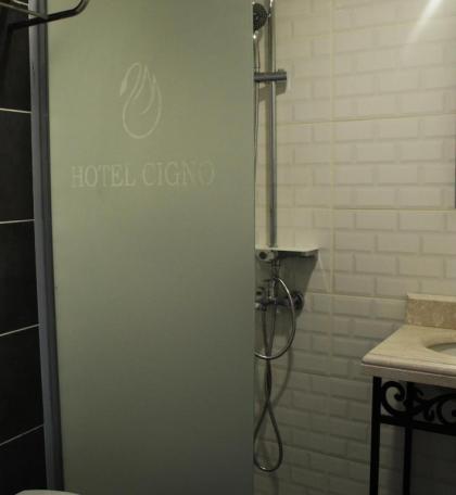 Good Night Hotel Istanbul - image 19