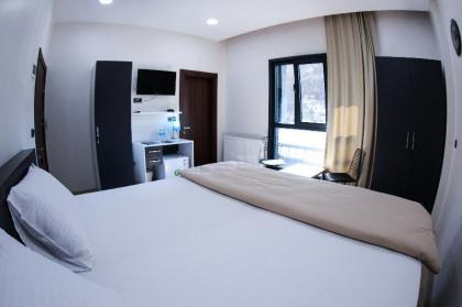 Campus Boutique Hotel - image 4