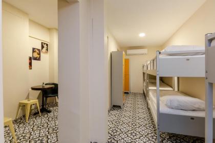 Sanat Hostel Taksim - image 16