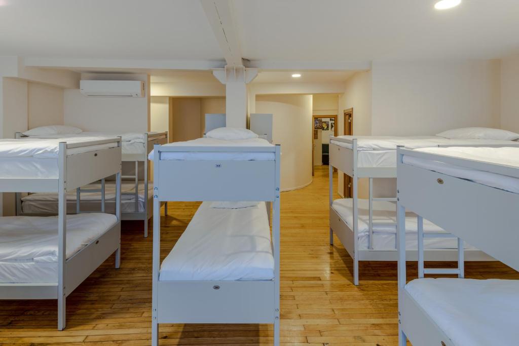 Sanat Hostel Taksim - image 4