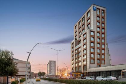 Tryp by Wyndham Istanbul Topkapi - image 1