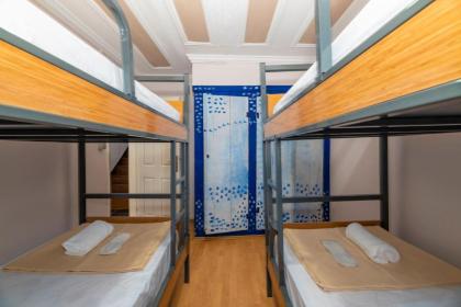 Taksim Wooden House Hostel - image 19