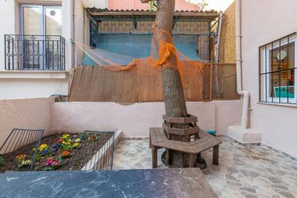 Taksim Wooden House Hostel - image 6