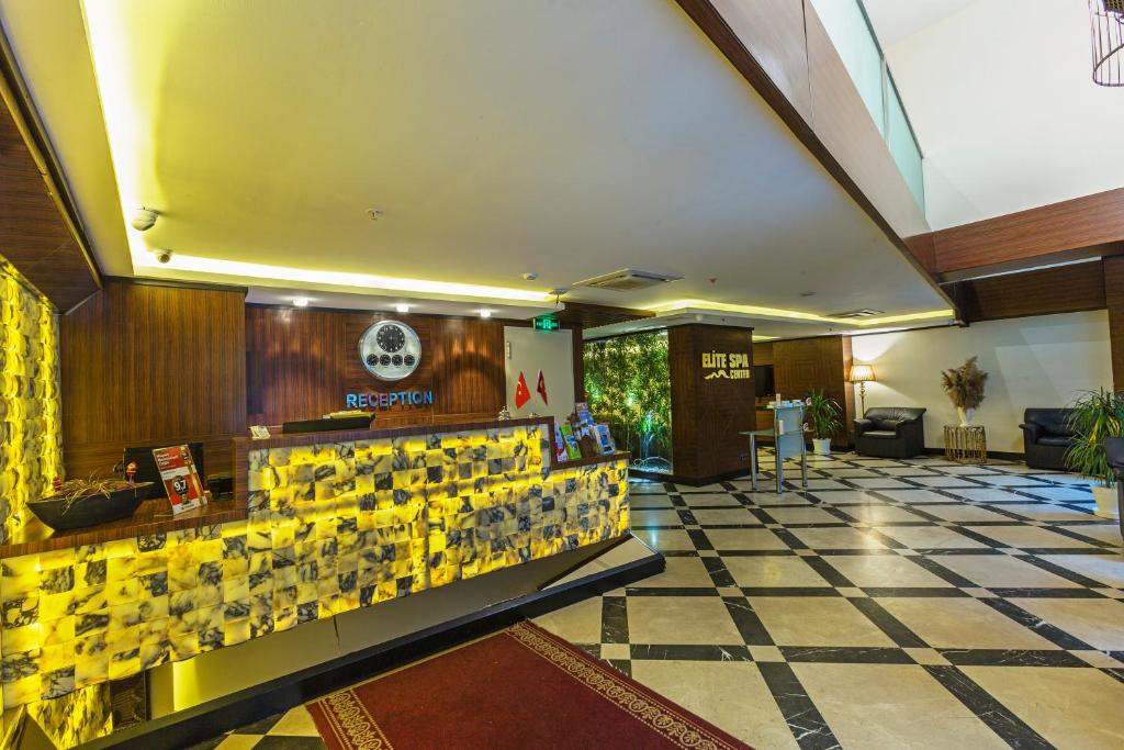 Atro Hotel - image 7