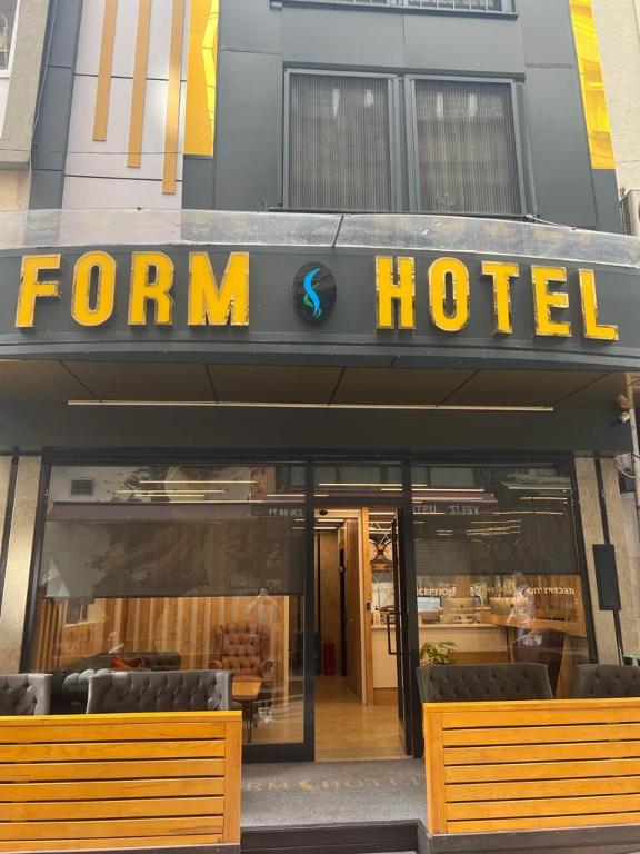 Form Hotel - image 2