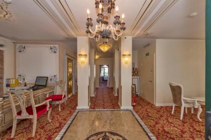 By Murat Hotels Galata - image 11