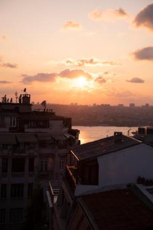 Disinfected Loft w/Terrace in Taksim - image 3