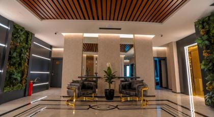 Class Suit Hotel - image 6