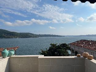 Rooftop with stunning Bosphorus view - main image