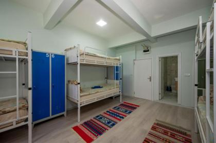 XALİLA HOSTEL & CAFE LADİES ROOM - image 10