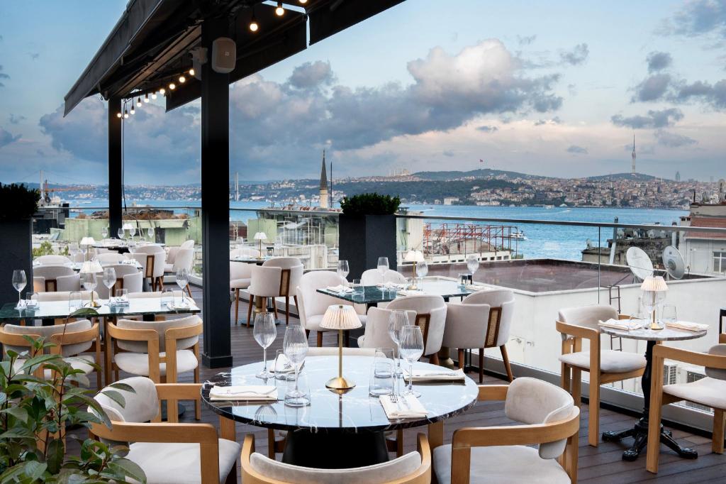 Loop Hotel Bosphorus Istanbul - image 3