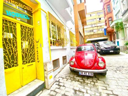 Windrose Hostel Istanbul - image 2