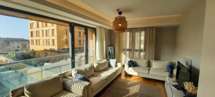 Ultra Lux Residence Flat-Great Location - image 15