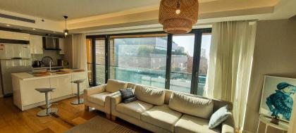 Ultra Lux Residence Flat-Great Location - image 16