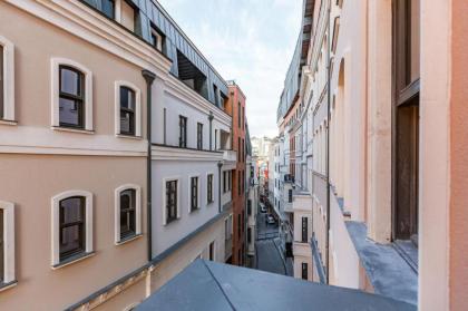 Modern House with Central Location in Beyoglu - image 9