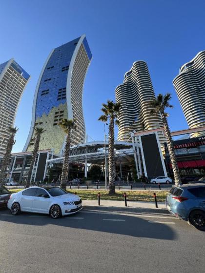 Istmarina with sea view and city view - image 16