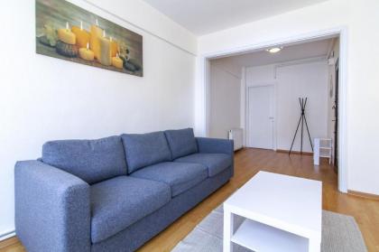 Lovely and Central Flat with Balcony in Sisli - image 11