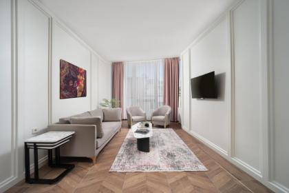 Gatto Suites&Residence - image 18