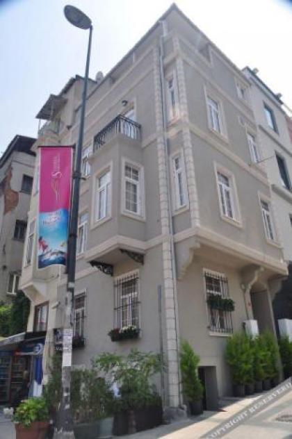 COMFORT SUITE TAKSIM - image 12