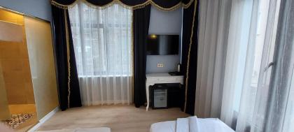 Boss To Hotel Taksim - image 13