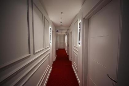 AXU AIRPORT HOTEL - image 12